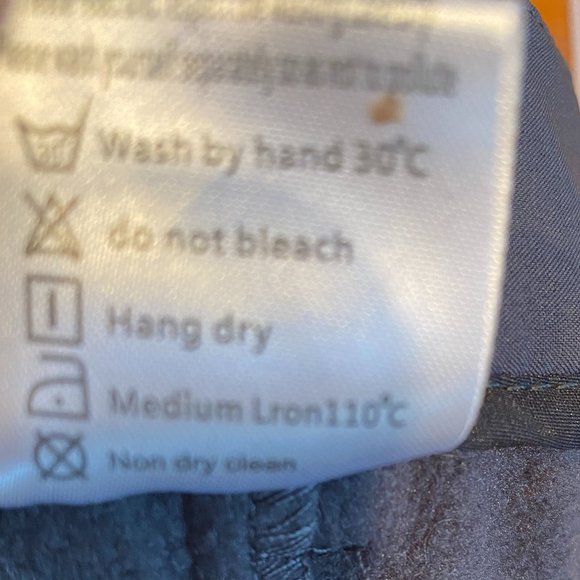 Teton's Back Country Men's size 34/32 wind stopper multi purpose pants in grey. - Picture 10 of 13